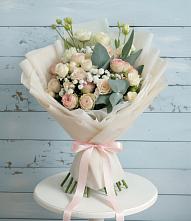 Букет цветов из:  Розы и Лизиантусы в Рябово