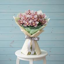 Букет цветов из:  Орхидеи и Розы в Рябово