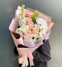 Букет цветов из:  Хризантемы и Розы в Рябово