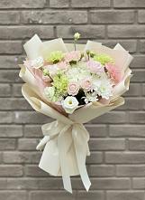 Букет цветов из:  Гвоздики, Розы, Лизиантусы и Хризантемы в Рябово