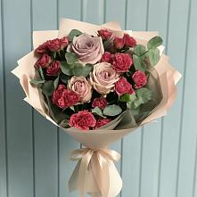 Букет цветов из:  Гвоздики и Розы в Рябово