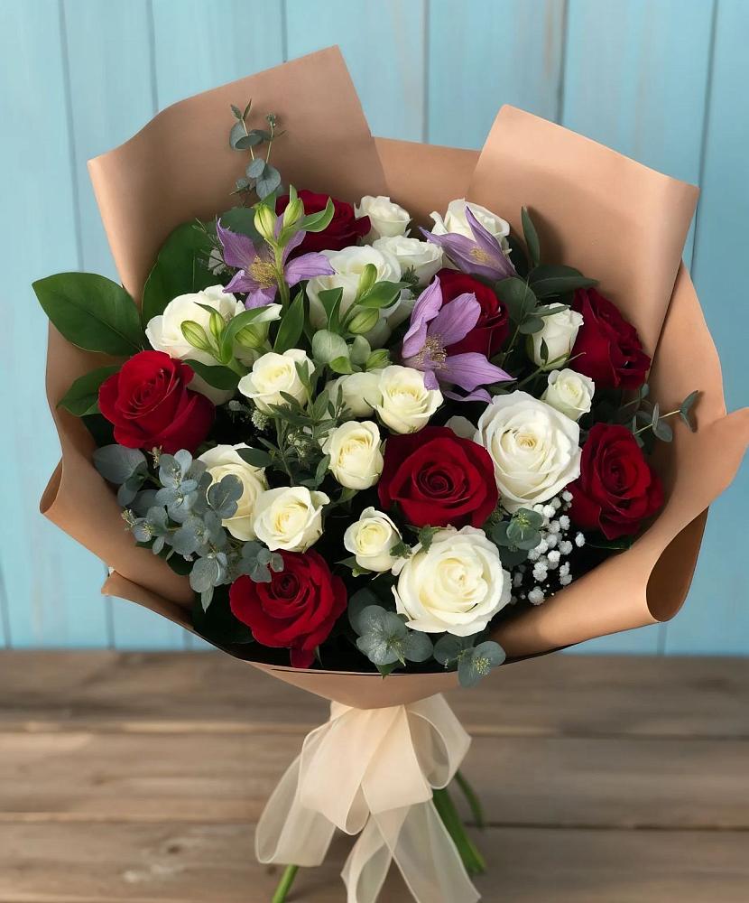 Букет цветов из: Розы и Альстромерии в Рябово