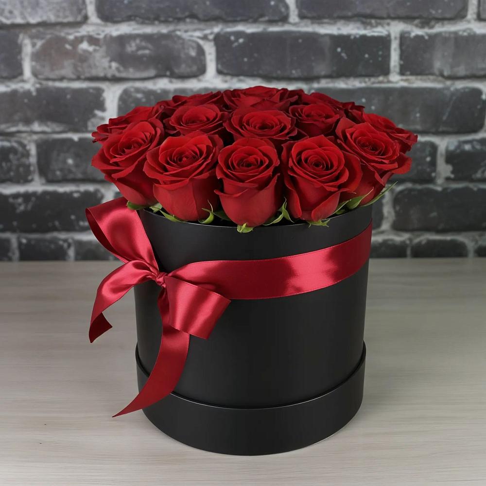 Цветочная композиция из Розы в шляпной коробке в Рябово