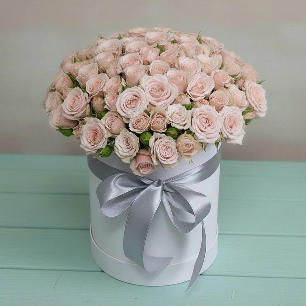 Цветочная композиция из Розы в шляпной коробке в Рябово